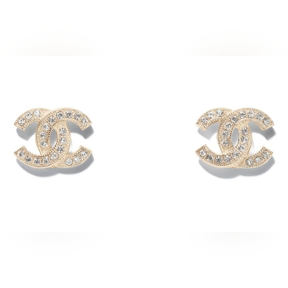 17V Authentic CHANEL Classic Mini CC Earrings